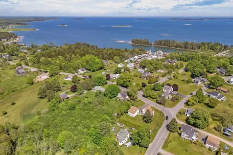 672 Spruce Head Road South Thomaston ME 04858