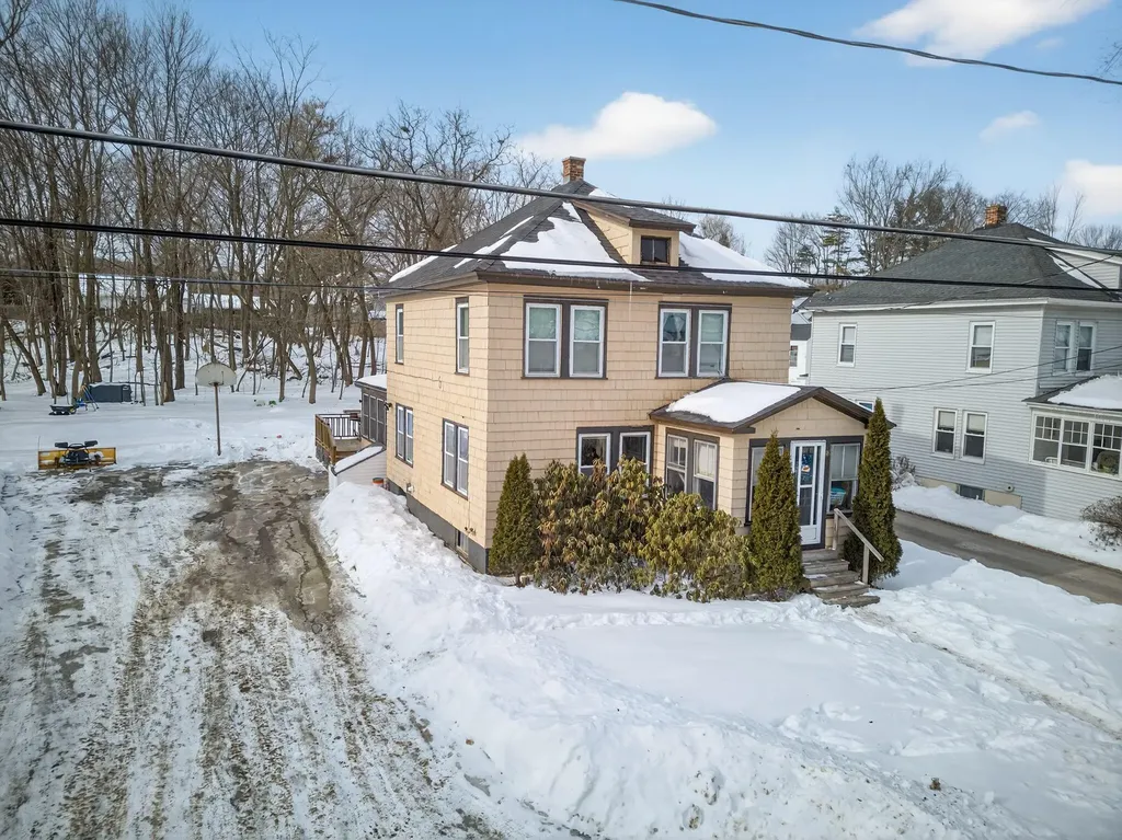 26 May Street Waterville ME 04901