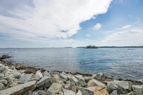 1 Mussel Ridge Lane Owls Head ME 04854