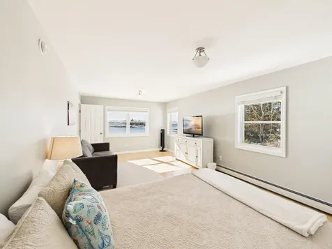 1 Mussel Ridge Lane Owls Head ME 04854