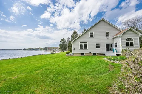 1 Mussel Ridge Lane Owls Head ME 04854