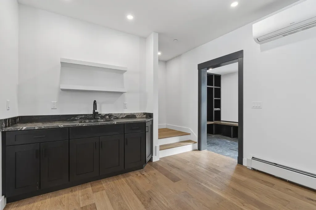 11 Lodgepole Lane Newry ME 04261