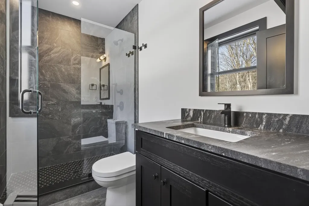 11 Lodgepole Lane Newry ME 04261