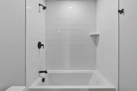 11 Lodgepole Lane Newry ME 04261