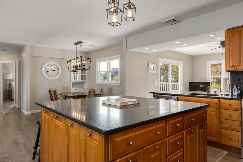 293 Long Beach Avenue York ME 03909