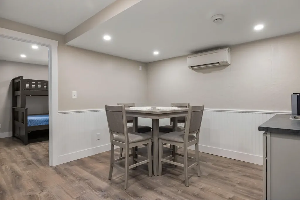 293 Long Beach Avenue York ME 03909
