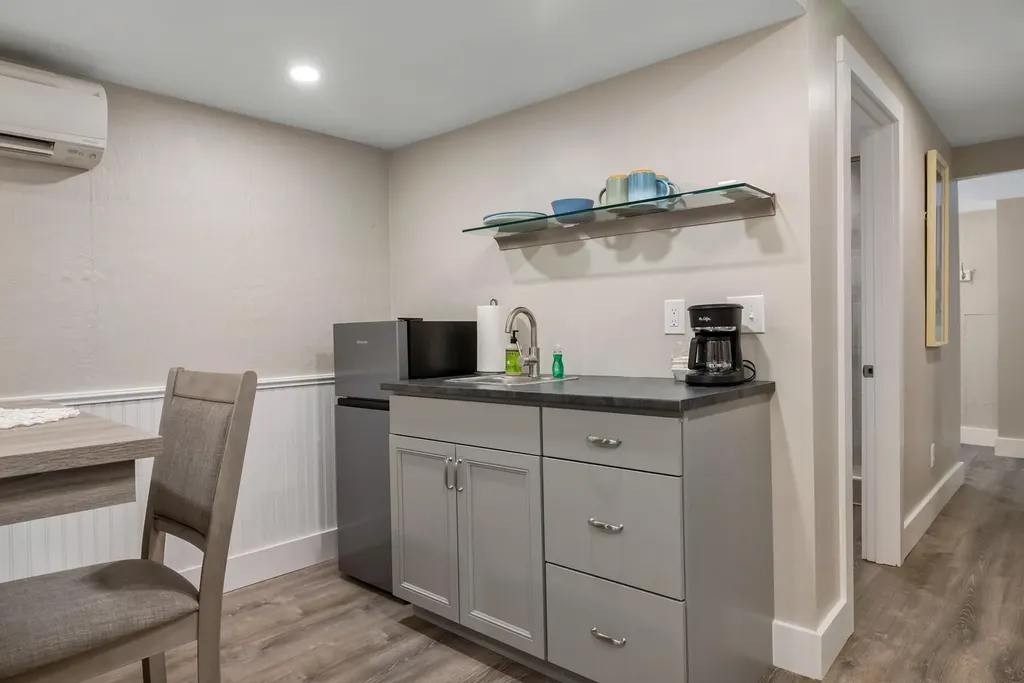 293 Long Beach Avenue York ME 03909