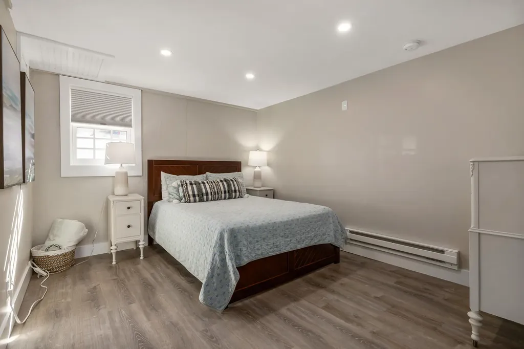 293 Long Beach Avenue York ME 03909