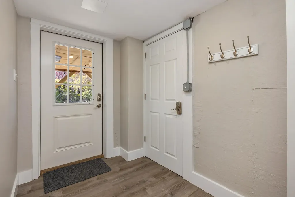 293 Long Beach Avenue York ME 03909