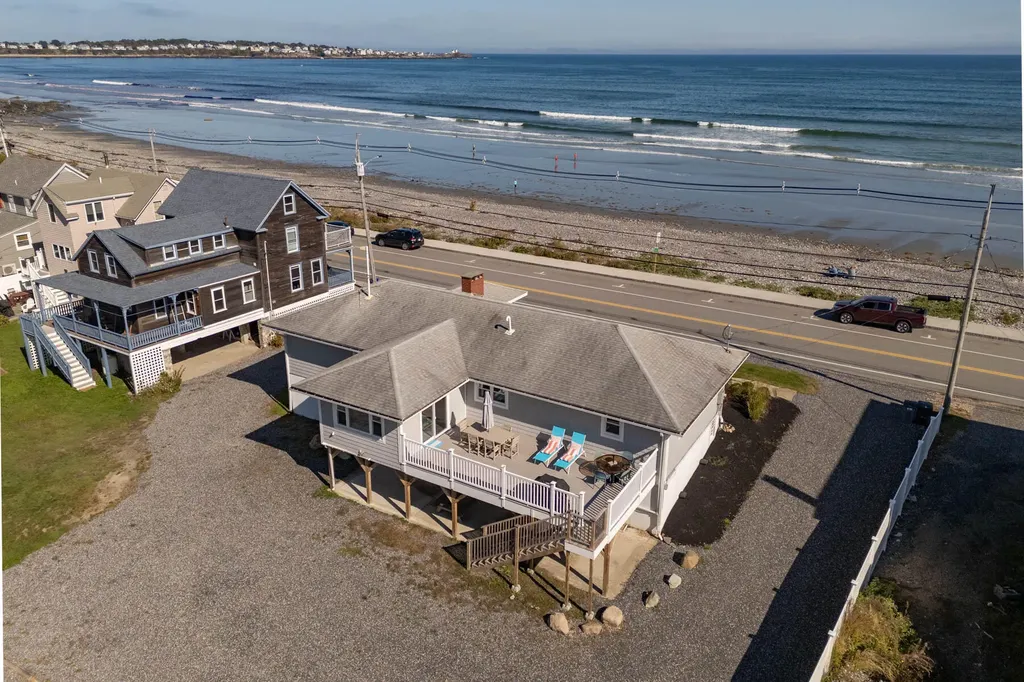 293 Long Beach Avenue York ME 03909