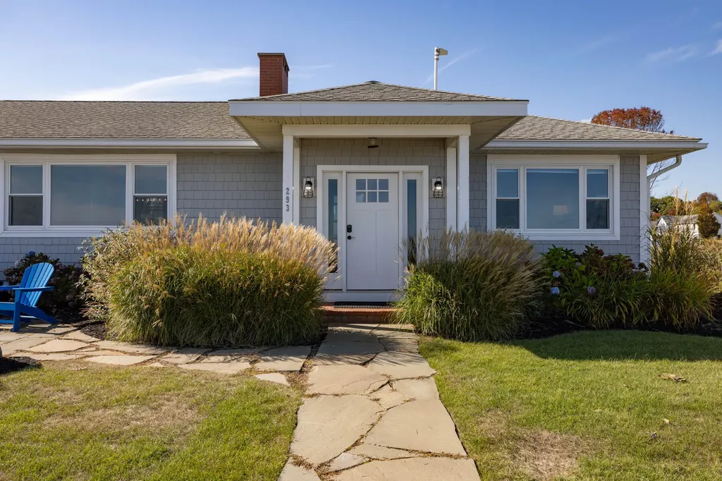 293 Long Beach Avenue York ME 03909