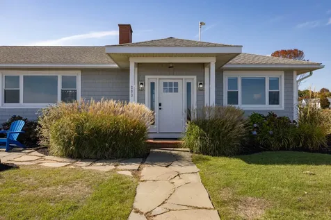 293 Long Beach Avenue York ME 03909