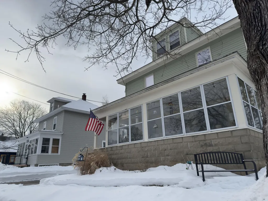 14 Summer Street Sanford ME 04073