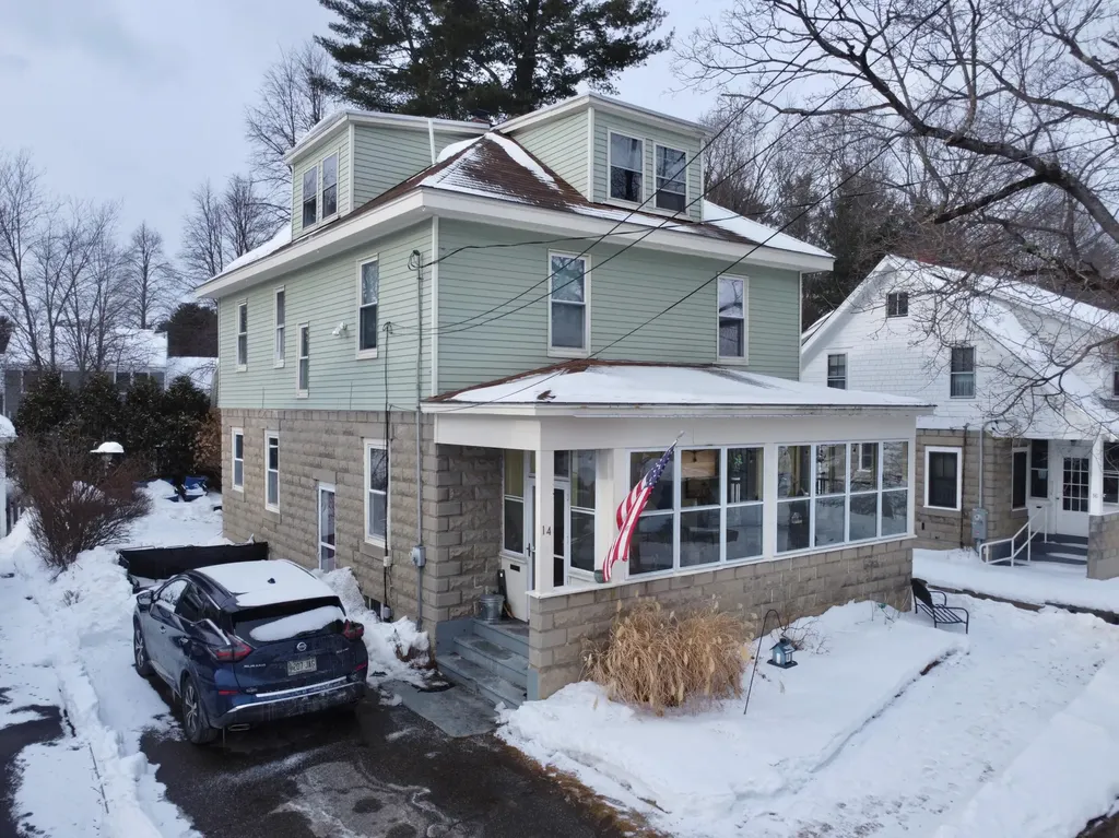 14 Summer Street Sanford ME 04073