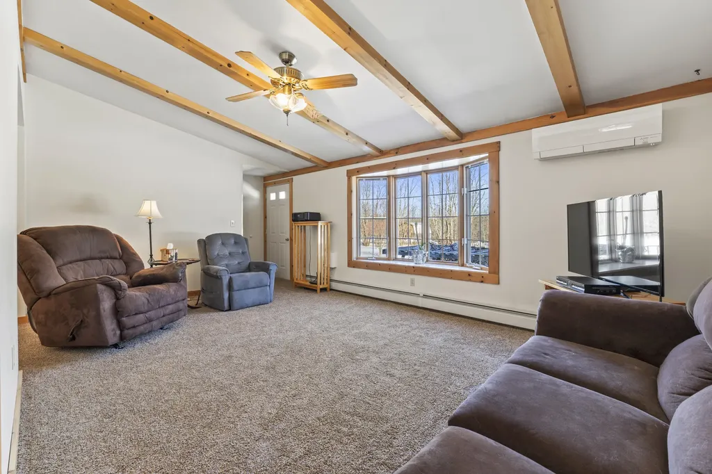 80 Townsend Road Hebron ME 04238