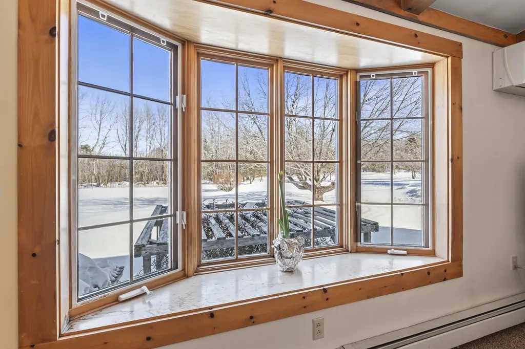 80 Townsend Road Hebron ME 04238