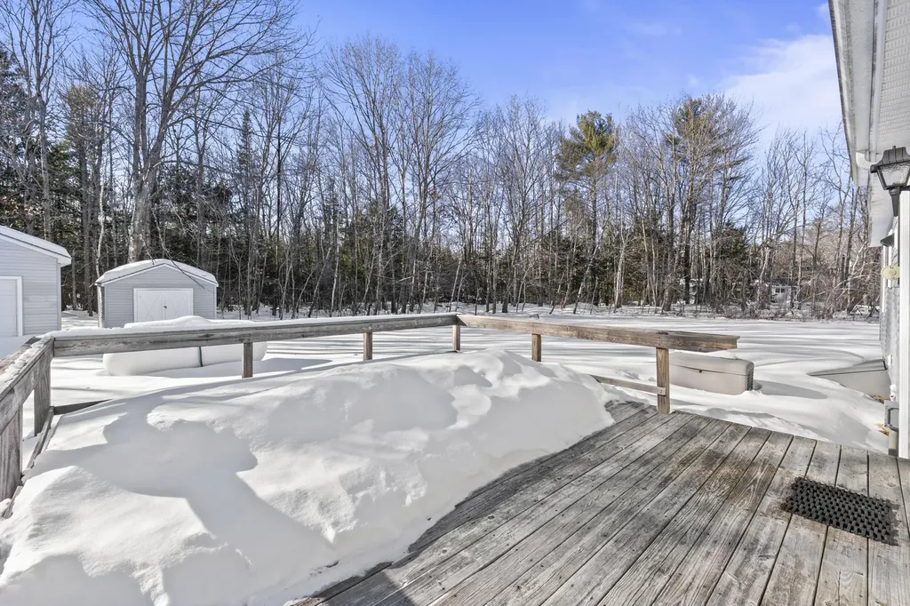 80 Townsend Road Hebron ME 04238