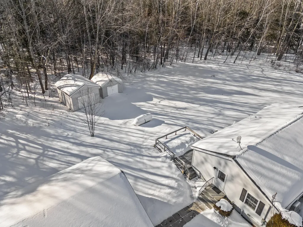 80 Townsend Road Hebron ME 04238