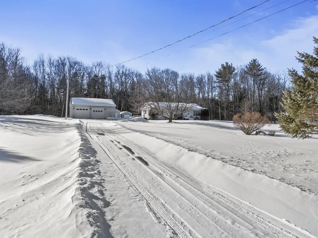 80 Townsend Road Hebron ME 04238