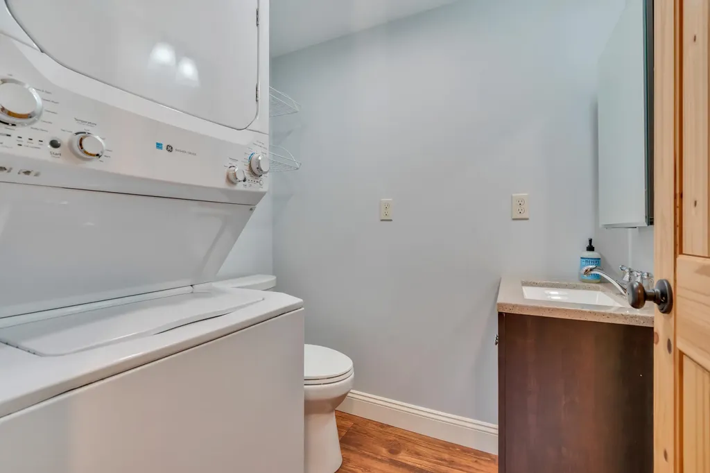 3 Meadow Lane Standish ME 04084