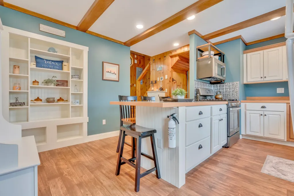 3 Meadow Lane Standish ME 04084