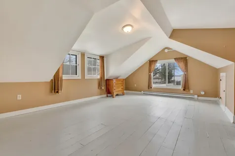 3 Meadow Lane Standish ME 04084