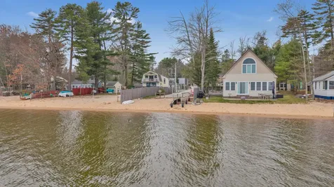 3 Meadow Lane Standish ME 04084
