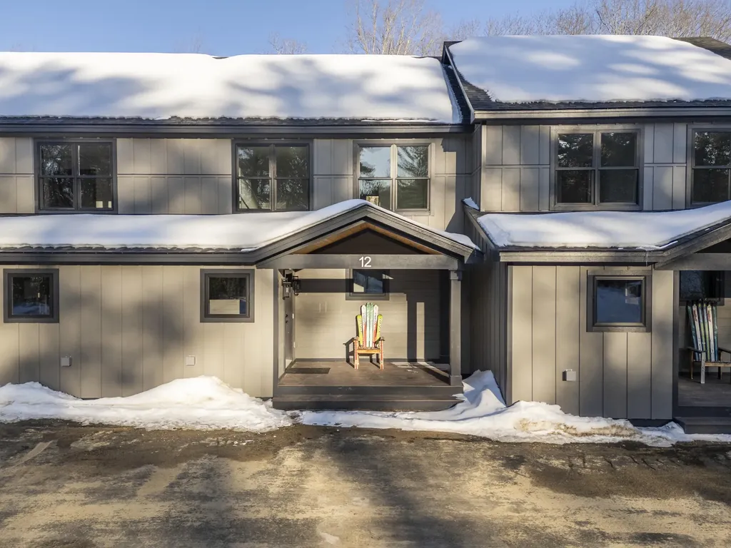 12 Lodgepole Lane Newry ME 04261