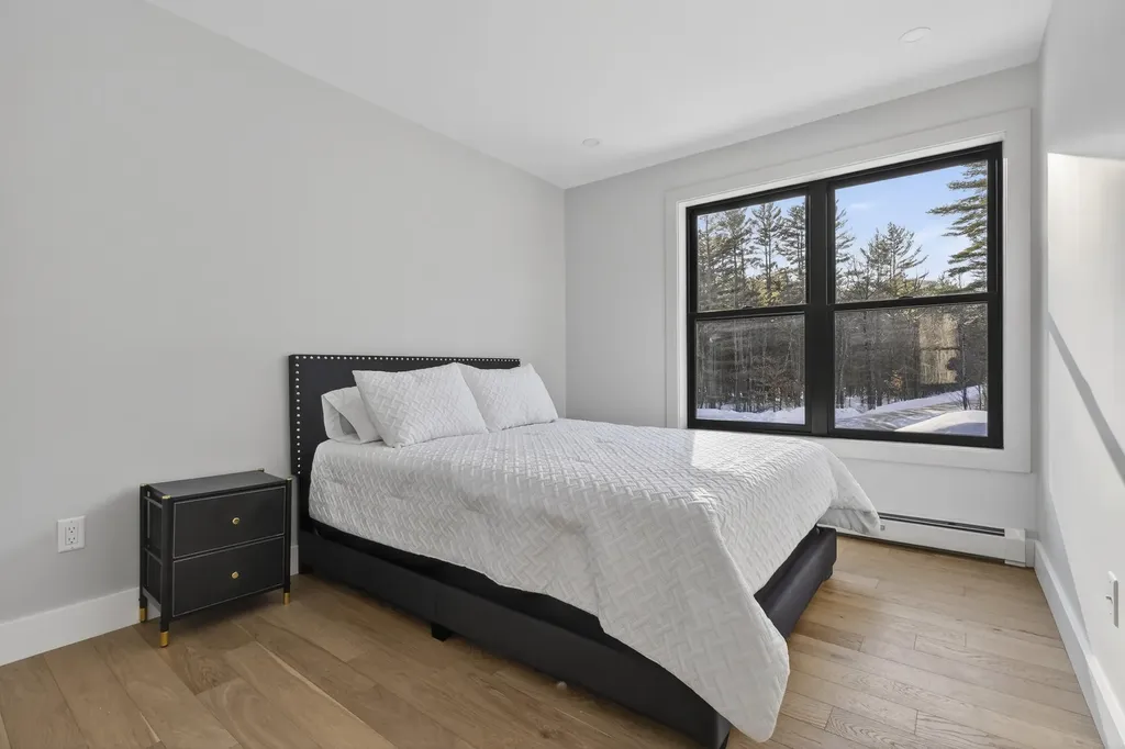 12 Lodgepole Lane Newry ME 04261