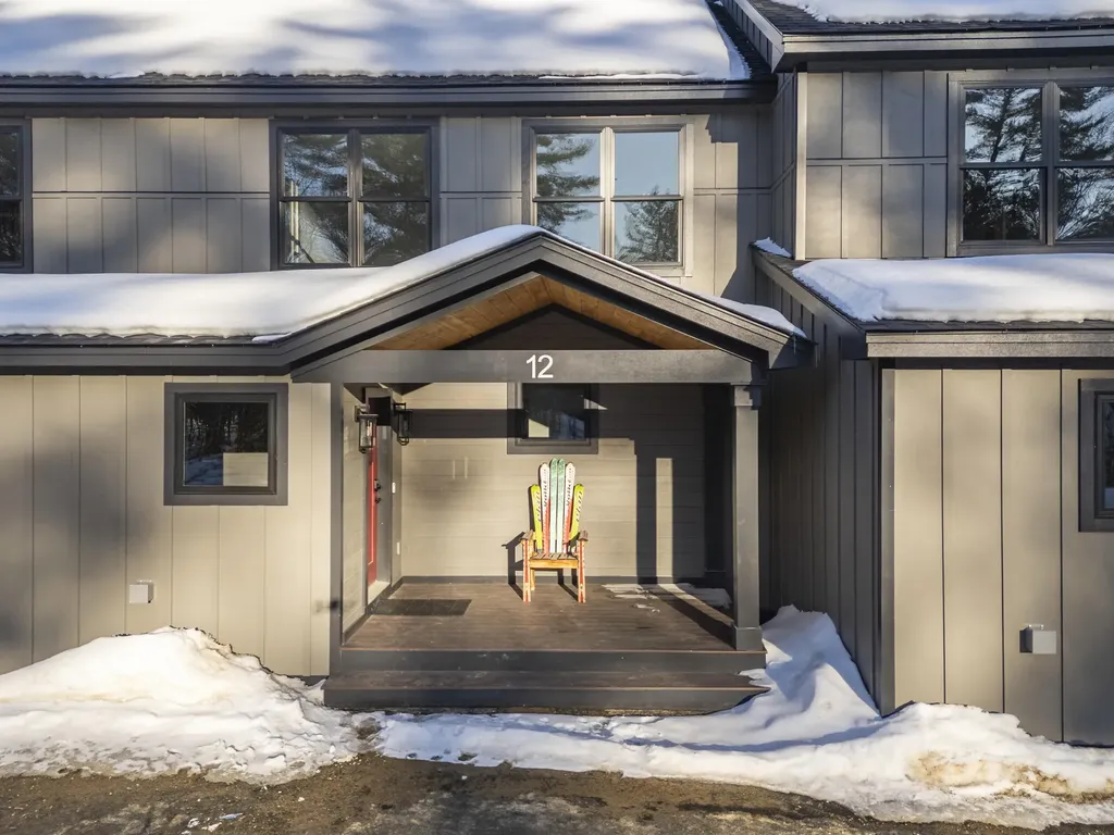 12 Lodgepole Lane Newry ME 04261