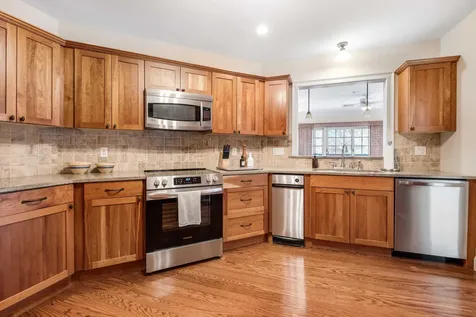 100 Shepard's Cove Road Kittery ME 03904