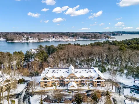 100 Shepard's Cove Road Kittery ME 03904