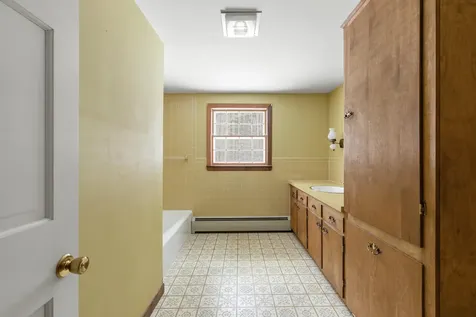 207 N High Street Bridgton ME 04009
