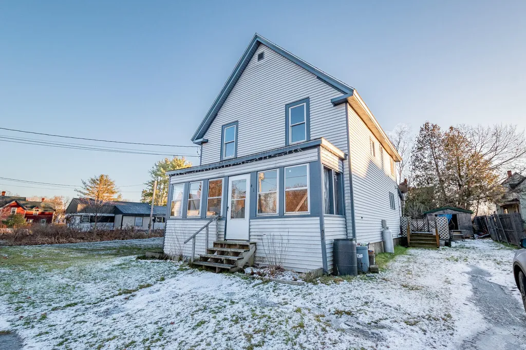 41 2nd Street Milo ME 04463
