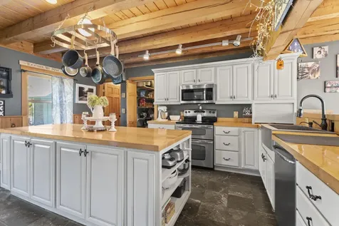 829 Kennebec Road Hampden ME 04444
