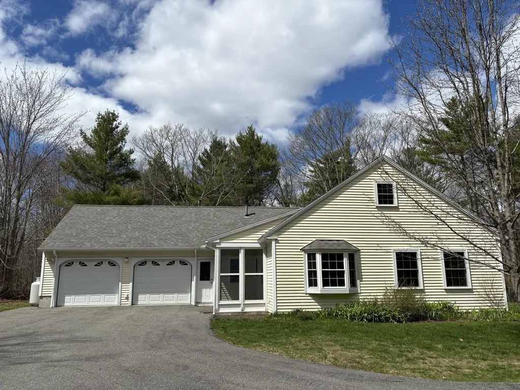 26 Old Nutt Farm Road Rockport ME 04856