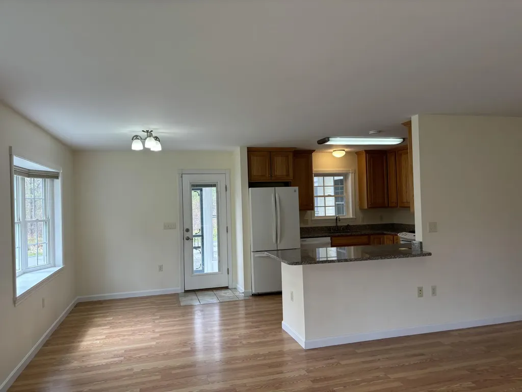 26 Old Nutt Farm Road Rockport ME 04856