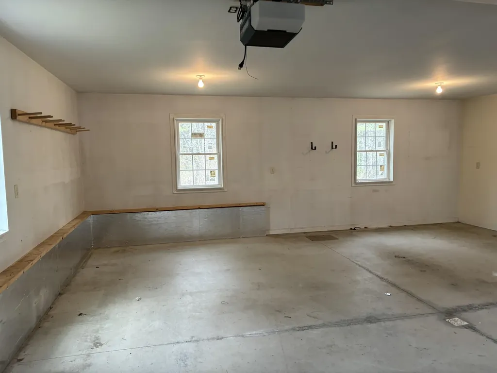 26 Old Nutt Farm Road Rockport ME 04856
