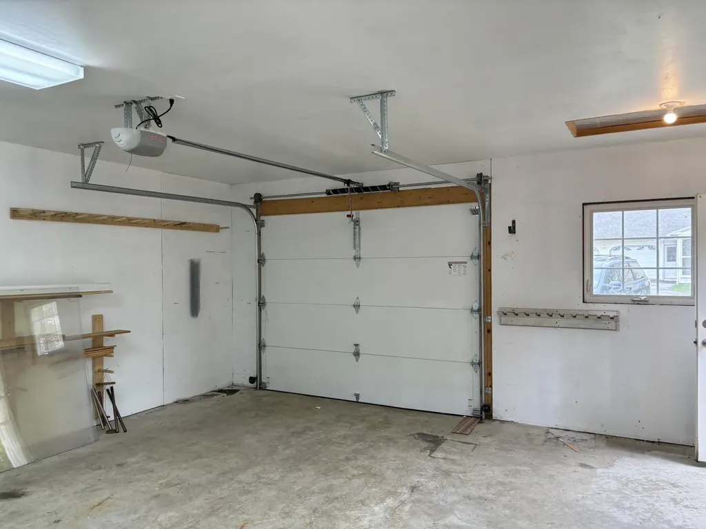 26 Old Nutt Farm Road Rockport ME 04856