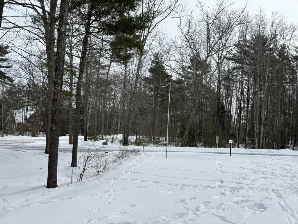 26 Old Nutt Farm Road Rockport ME 04856