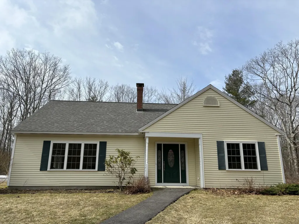 26 Old Nutt Farm Road Rockport ME 04856