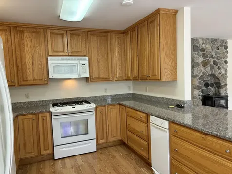 26 Old Nutt Farm Road Rockport ME 04856