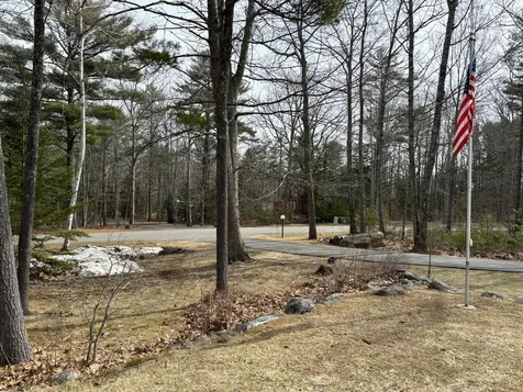 26 Old Nutt Farm Road Rockport ME 04856