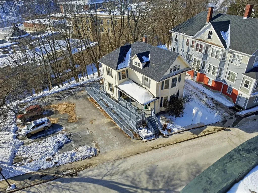 44 Center Street Bangor ME 04401