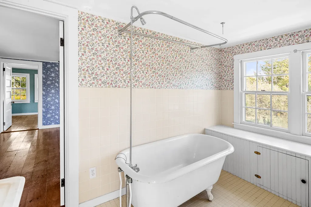 108 Derby Road Islesboro ME 04848
