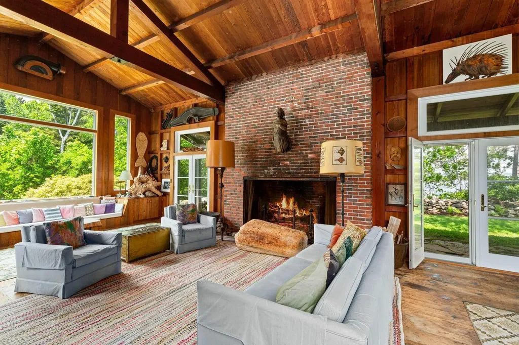 80 Hayfield Way Rockport ME 04856