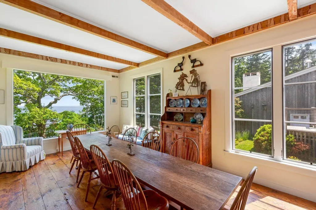 80 Hayfield Way Rockport ME 04856