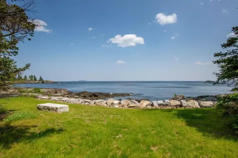 80 Hayfield Way Rockport ME 04856