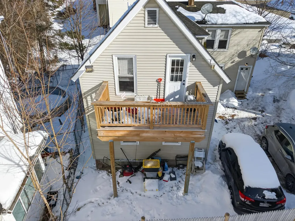 22 Summer St Rear Lewiston ME 04240