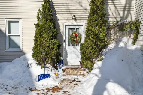 22 Summer St Rear Lewiston ME 04240